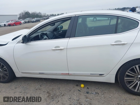 2016 Kia Cadenza Premium z VIN KNALN4D71G5213580, wystawiony jako IAAI lot #41306716 z przebiegiem 124 664 mil mil oraz . Historia ofert i sprzedaży dostępna na DreamBid. Obrazek 14.