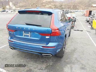2021 Volvo XC60 Recharge Plug-In Hybrid R-Design with VIN YV4BR0DM2M1794685, listed as a IAAI auction lot 41498425 with 21,721 mi miles. Bid and sale history available at carsss.com. Image 4.