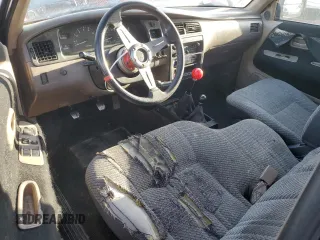 1996 Toyota T100 SR5 z VIN JT4UN24D2T0029466, wystawiony jako Copart lot #57122945 z przebiegiem 421 207 mil mil oraz Szkoda całkowita • Salvage title. Historia ofert i sprzedaży dostępna na DreamBid. Obrazek 8.