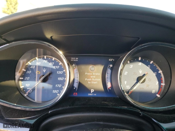 2015 Maserati Quattroporte S Q4 with VIN ZAM56RRA0F1151942, listed as a Copart auction lot 88632815 with 28,821 mi miles and Salvage Title. Bid and sale history available at carsss.com. Image 9.