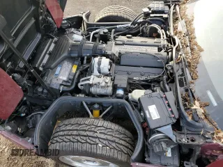 1993 Chevrolet Corvette z VIN 1G1YY23P5P5110452, wystawiony jako Copart lot #43111505 z przebiegiem 96 357 mil mil oraz Szkoda całkowita • Salvage title. Historia ofert i sprzedaży dostępna na DreamBid. Obrazek 11.