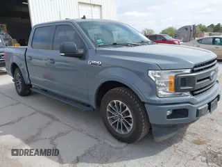 2020 Ford F-150 XL z VIN 1FTEW1CP4LKF08595, wystawiony jako IAAI lot #41870911 z przebiegiem 104 610 mil mil oraz . Historia ofert i sprzedaży dostępna na DreamBid. Obrazek 1.