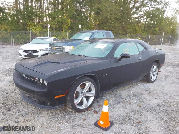 2017 Dodge Challenger R/T with VIN 2C3CDZBT9HH573634, listed as a IAAI auction lot 40476583 with NaN miles. Bid and sale history available at carsss.com. Image 18.