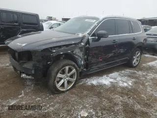 2021 Volvo XC90 Momentum with VIN YV4A22PKXM1671514, listed as a Copart auction lot 44983325 with 76,003 mi miles and Salvage Title. Bid and sale history available at carsss.com. Image 1.