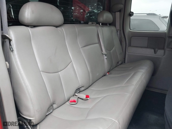 2006 Chevrolet Silverado 1500 LS with VIN 1GCEC19V66Z217817, listed as a IAAI auction lot 41924306 with 274,685 mi miles. Bid and sale history available at carsss.com. Image 8.