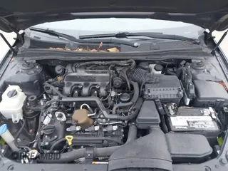 2014 Kia Cadenza Premium with VIN KNALN4D76E5129901, listed as a IAAI auction lot 41355927 with 150,607 mi miles and . Bid and sale history available at DreamBid. Image 10.
