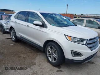 2017 Ford Edge Titanium z VIN 2FMPK3K98HBB28403, wystawiony jako IAAI lot #42103773 z przebiegiem 131 525 mil mil oraz . Historia ofert i sprzedaży dostępna na DreamBid. Obrazek 1.
