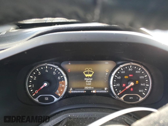 2020 Jeep Renegade North Edition with VIN ZACNJBAB0LPL57205, listed as a Copart auction lot 43840375 with 28,249 mi miles and Salvage title. Bid and sale history available at DreamBid. Image 9.