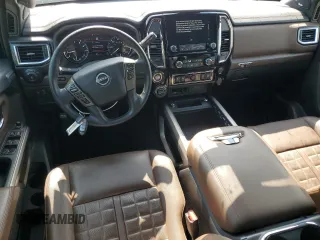 2023 Nissan Titan SV z VIN 1N6AA1ED9PN108095, wystawiony jako Copart lot #57963375 z przebiegiem 21 232 mil mil oraz Szkoda całkowita • Salvage title. Historia ofert i sprzedaży dostępna na DreamBid. Obrazek 8.
