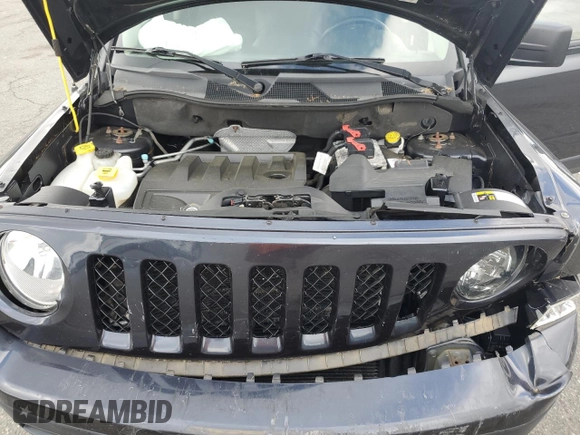2015 Jeep Patriot Latitude with VIN 1C4NJRFBXFD176250, listed as a Copart auction lot 58903295 with 72,675 mi miles and Salvage title. Bid and sale history available at DreamBid. Image 12.