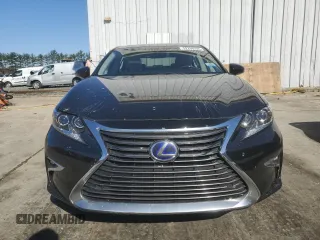 2018 Lexus ES with VIN JTHBW1GG2J2187567, listed as a Copart auction lot 52266205 with 267,970 mi miles and Clean Title. Bid and sale history available at carsss.com. Image 5.