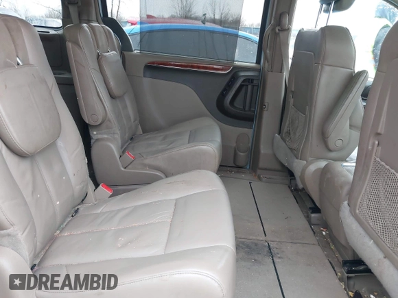 2013 Chrysler Town & Country Limited with VIN 2C4RC1GG0DR566307, listed as a IAAI auction lot 41941616 with 192,378 mi miles. Bid and sale history available at carsss.com. Image 8.