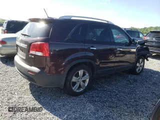 2012 Kia Sorento EX z VIN 5XYKU4A25CG198223, wystawiony jako Copart lot #55207625 z przebiegiem 75 146 mil mil oraz Szkoda całkowita • Salvage title. Historia ofert i sprzedaży dostępna na DreamBid. Obrazek 3.