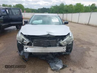 2016 Nissan Maxima SR with VIN 1N4AA6AP7GC430106, listed as a IAAI auction lot 42061991 with 186,775 mi miles and . Bid and sale history available at DreamBid. Image 13.