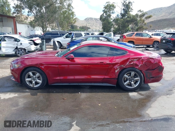 2015 Ford Mustang V6 с VIN 1FA6P8AM1F5338840, выставлен на аукционе IAAI как лот 42255886 с пробегом 82 087 миль миль и . История ставок и продаж доступна на DreamBid. Изображение 14.