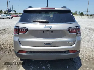 2022 Jeep Compass Latitude with VIN 3C4NJCBB7NT214268, listed as a Copart auction lot 54277455 with 24,695 mi miles and Salvage title. Bid and sale history available at DreamBid. Image 6.