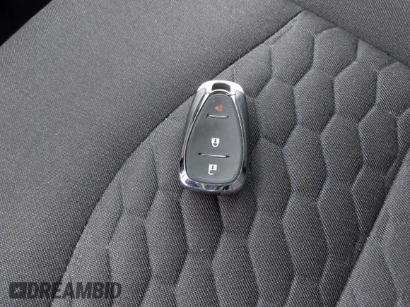2021 Chevrolet Equinox LT z VIN 3GNAXUEV7ML351919, wystawiony jako IAAI lot #42109386 z przebiegiem 84 815 mil mil oraz . Historia ofert i sprzedaży dostępna na DreamBid. Obrazek 11.