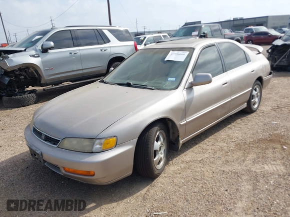 1997 Honda Accord Special Edition with VIN 1HGCD5609VA053062, listed as a IAAI auction lot 41956666 with 217,186 mi miles and . Bid and sale history available at carsss.com. Image 2.