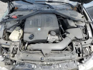 2015 BMW 3 Series 335i xDrive с VIN WBA3B9G53FNR93869, выставлен на аукционе Copart как лот 62071505 с пробегом 60 225 миль миль и Списание • Salvage title. История ставок и продаж доступна на DreamBid. Изображение 11.