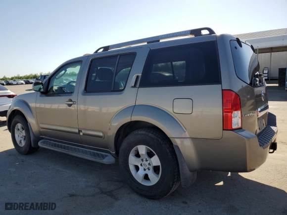 2005 Nissan Pathfinder LE with VIN 5N1AR18U35C736200, listed as a Copart auction lot 52215615 with 166,451 mi miles and Clean Title. Bid and sale history available at carsss.com. Image 2.