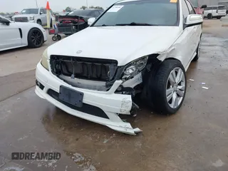 2008 Mercedes-Benz C 300 Sport z VIN WDDGF54X48R014482, wystawiony jako IAAI lot #41798188 z przebiegiem 140 179 mil mil oraz . Historia ofert i sprzedaży dostępna na DreamBid. Obrazek 6.