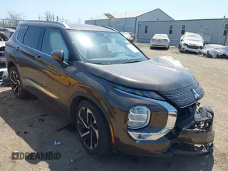 2022 Mitsubishi Outlander SEL z VIN JA4J4VA83NZ073287, wystawiony jako IAAI lot #42059579 z przebiegiem 45 092 mil mil oraz . Historia ofert i sprzedaży dostępna na DreamBid. Obrazek 1.