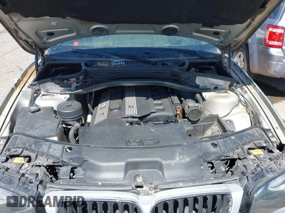 2004 BMW X3 2.5i with VIN WBXPA734X4WB23798, listed as a IAAI auction lot 40303384 with 1 mi miles. Bid and sale history available at carsss.com. Image 10.