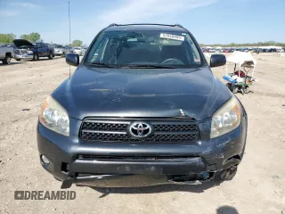 2008 Toyota RAV4 Sport z VIN JTMZD32V286079881, wystawiony jako Copart lot #53948995 z przebiegiem 174 991 mil mil oraz Szkoda całkowita • Salvage title. Historia ofert i sprzedaży dostępna na DreamBid. Obrazek 5.