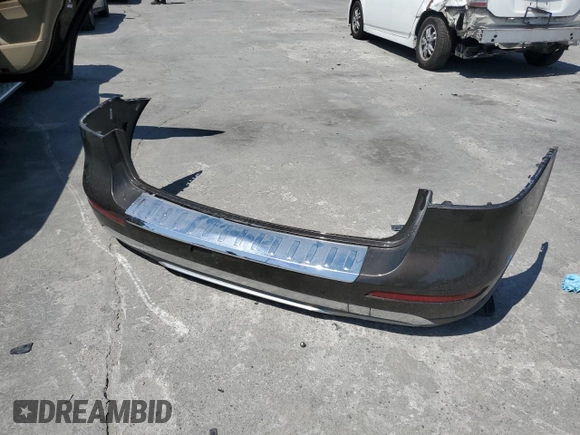 2013 Mercedes-Benz M 350 z VIN 4JGDA5JB0DA125409, wystawiony jako Copart lot #52187965 z przebiegiem 147 803 mil mil oraz Szkoda całkowita • Salvage title. Historia ofert i sprzedaży dostępna na DreamBid. Obrazek 13.