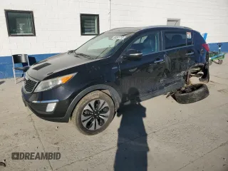 2011 Kia Sportage SX with VIN KNDPCCA66B7150506, listed as a Copart auction lot 50261715 with 199,282 mi miles and Salvage Title. Bid and sale history available at carsss.com. Image 1.