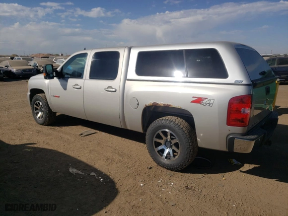 2008 Chevrolet Silverado 1500 LTZ with VIN 3GCEK13Y18G306543, listed as a Copart auction lot 76127754 with 198,073 mi miles and Salvage Title. Bid and sale history available at carsss.com. Image 2.