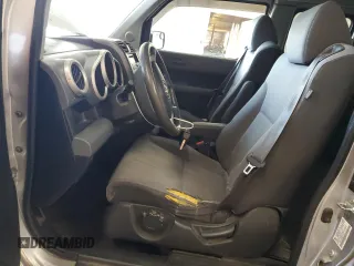 2008 Honda Element EX z VIN 5J6YH18788L017314, wystawiony jako Copart lot #58309715 z przebiegiem 365 431 mil mil oraz Szkoda całkowita • Salvage title. Historia ofert i sprzedaży dostępna na DreamBid. Obrazek 7.