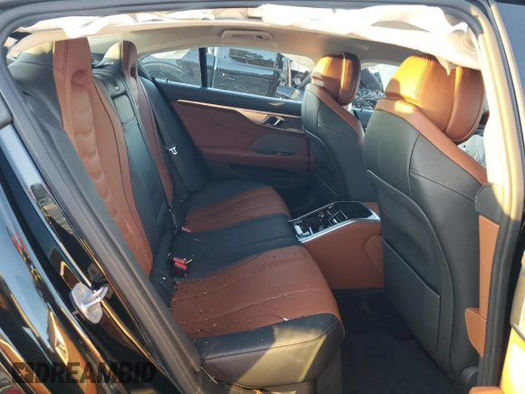 2020 BMW 8 Series 840i с VIN WBAGV4C09LCD70739, выставлен на аукционе Copart как лот 82610014 с пробегом Не указан миль и Списание • Salvage title. История ставок и продаж доступна на DreamBid. Изображение 10.
