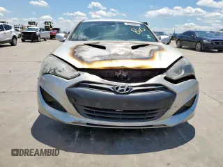 2013 Hyundai Genesis Coupe Premium with VIN KMHHT6KD8DU104968, listed as a Copart auction lot 56409685 with Not provided miles and Salvage title. Bid and sale history available at DreamBid. Image 5.