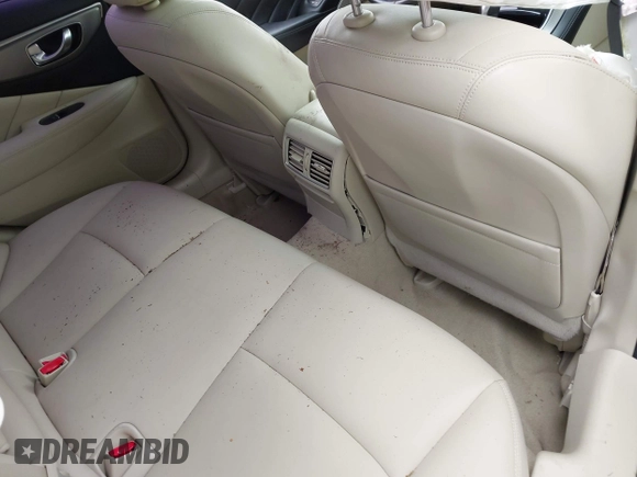 2017 Infiniti Q50 3.0t Premium with VIN JN1EV7AP9HM732825, listed as a IAAI auction lot 41908792 with 102,661 mi miles. Bid and sale history available at carsss.com. Image 8.