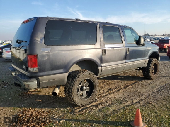 2005 Ford Excursion Special Serv z VIN 1FMSU41P35ED41981, wystawiony jako Copart lot #83770674 z przebiegiem 247 851 mil mil oraz Czysty tytuł • Clean title. Historia ofert i sprzedaży dostępna na DreamBid. Obrazek 3.