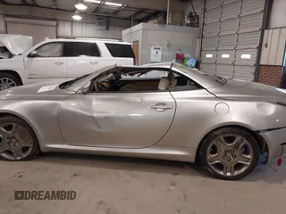 2002 Lexus SC with VIN JTHFN48Y320027045, listed as a IAAI auction lot 41681700 with 167,108 mi miles. Bid and sale history available at carsss.com. Image 14.