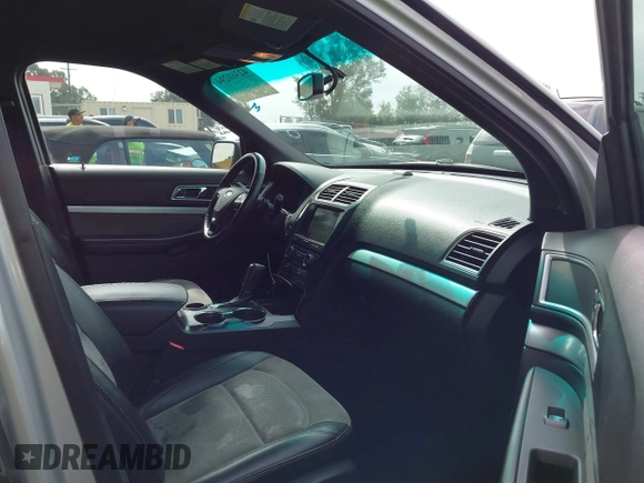 2017 Ford Explorer XLT с VIN 1FM5K7D81HGA23147, выставлен на аукционе IAAI как лот 42360294 с пробегом 169 357 миль миль и . История ставок и продаж доступна на DreamBid. Изображение 5.