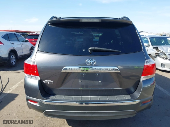 2013 Toyota Highlander with VIN 5TDZK3EHXDS115130, listed as a IAAI auction lot 41974068 with 156,510 mi miles. Bid and sale history available at carsss.com. Image 17.