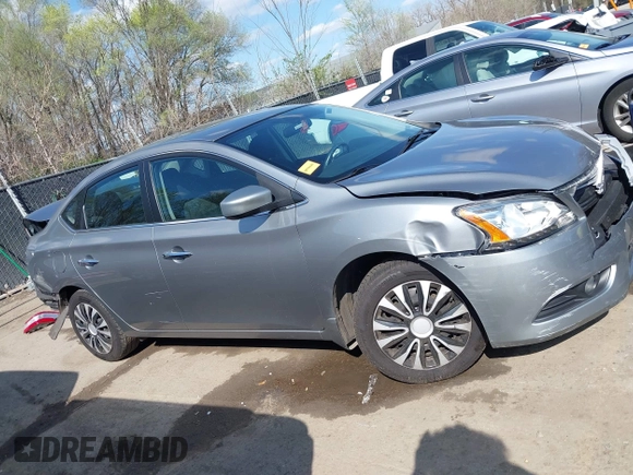 2013 Nissan Sentra SR with VIN 3N1AB7AP4DL645846, listed as a IAAI auction lot 41923706 with 39,328 mi miles and . Bid and sale history available at DreamBid. Image 14.
