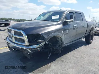 2018 Ram 2500 Big Horn z VIN 3C6UR5ML2JG368807, wystawiony jako IAAI lot #42159084 z przebiegiem 142 326 mil mil oraz . Historia ofert i sprzedaży dostępna na DreamBid. Obrazek 6.