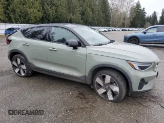 2022 Volvo C40 Recharge Pure Electric Ultimate with VIN YV4ED3GB2N2008323, listed as a Copart auction lot 43647245 with 22,308 mi miles and Salvage Title. Bid and sale history available at carsss.com. Image 4.