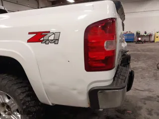 2013 Chevrolet Silverado 1500 LT with VIN 1GCNKSE02DZ169359, listed as a IAAI auction lot 41607634 with 215,431 mi miles. Bid and sale history available at carsss.com. Image 22.