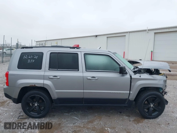 2016 Jeep Patriot High Altitude with VIN 1C4NJPFAXGD810878, listed as a IAAI auction lot 41225029 with 135,681 mi miles and . Bid and sale history available at DreamBid. Image 13.
