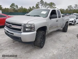 2011 Chevrolet Silverado 1500 LS with VIN 1GCRCREA4BZ400808, listed as a IAAI auction lot 41792800 with 202,479 mi miles. Bid and sale history available at carsss.com. Image 17.