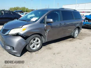 2011 Toyota Sienna LE AAS with VIN 5TDKK3DC0BS103380, listed as a IAAI auction lot 41855259 with 216,022 mi miles. Bid and sale history available at carsss.com. Image 6.