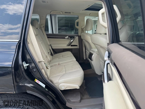 2015 Lexus GX 460 with VIN JTJBM7FX5F5092340, listed as a Copart auction lot 60347755 with 188,289 mi miles and Clean title. Bid and sale history available at DreamBid. Image 6.