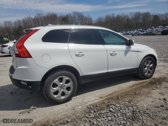 2013 Volvo XC60 3.2L with VIN YV4940DZ1D2451594, listed as a Copart auction lot 53682435 with 219,668 mi miles and Salvage Title. Bid and sale history available at carsss.com. Image 3.