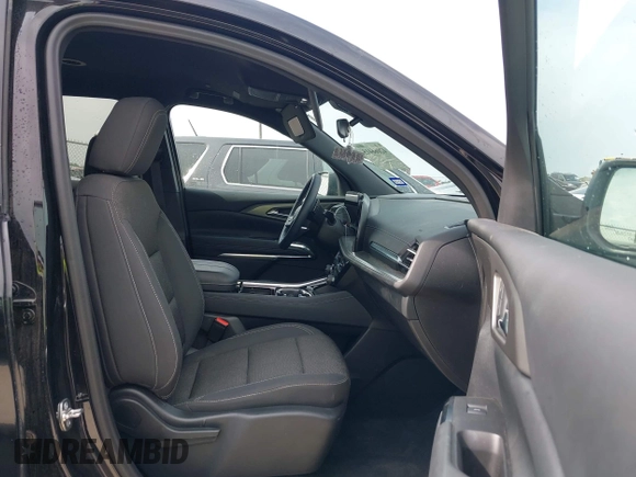 2024 Chevrolet Traverse FWD LT with VIN 1GNERGKS5RJ176849, listed as a IAAI auction lot 42066415 with 13,740 mi miles and . Bid and sale history available at DreamBid. Image 5.