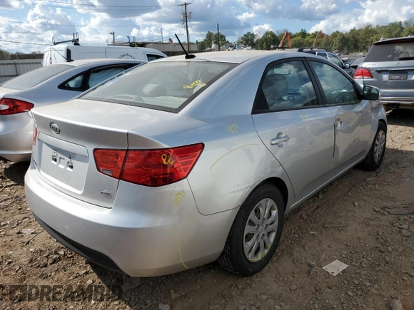 2010 Kia Forte EX with VIN KNAFU4A20A5844322, listed as a Copart auction lot 72323904 with 114,613 mi miles and Salvage Title. Bid and sale history available at carsss.com. Image 3.
